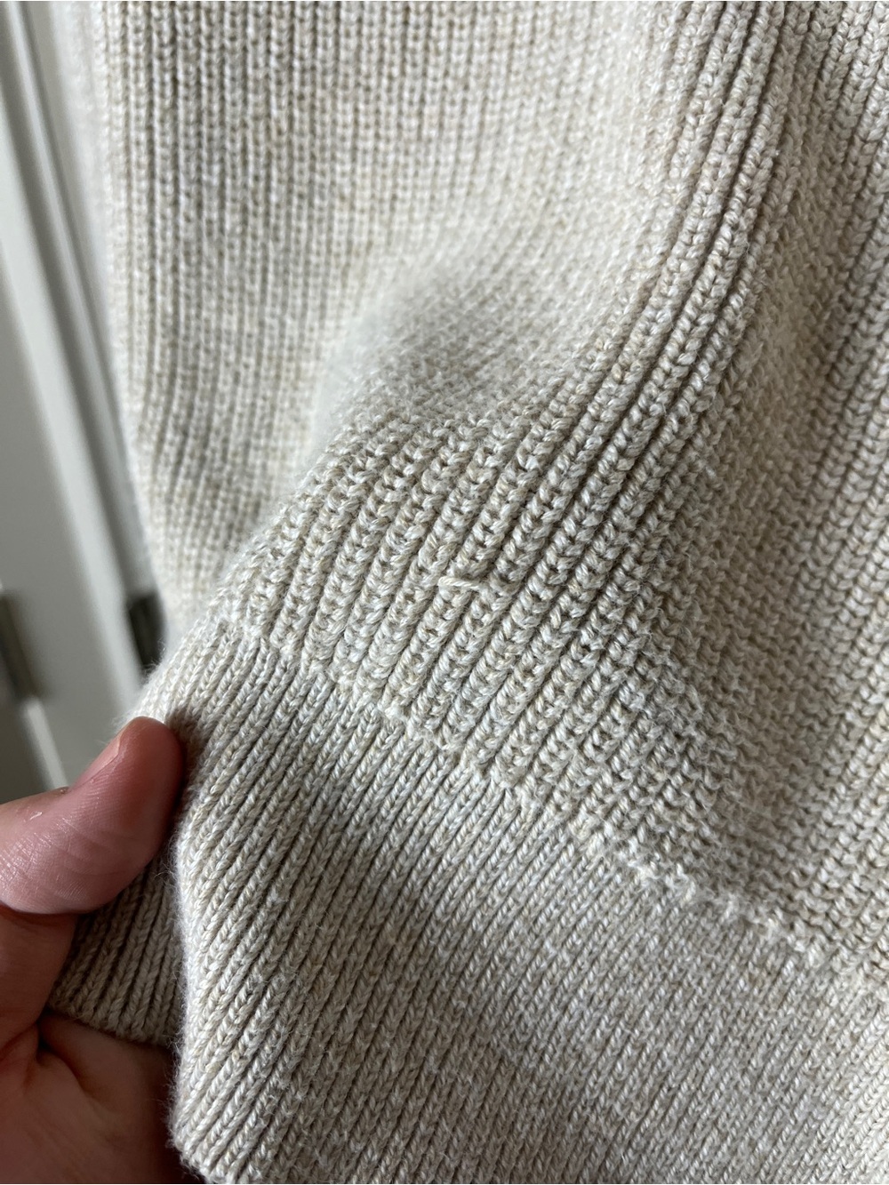 Men’s American Eagle Knit Sweater - Picture 8 of 8